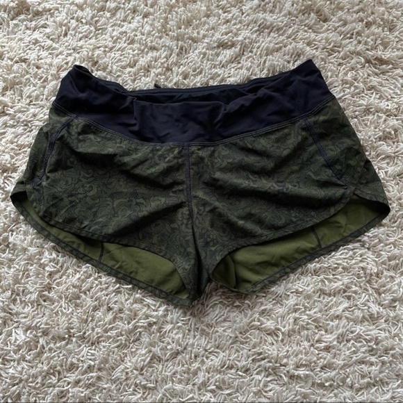 Lululemon Speed Up Short *2.5" Size 8 Green / Black 6690 - Picture 4 of 11